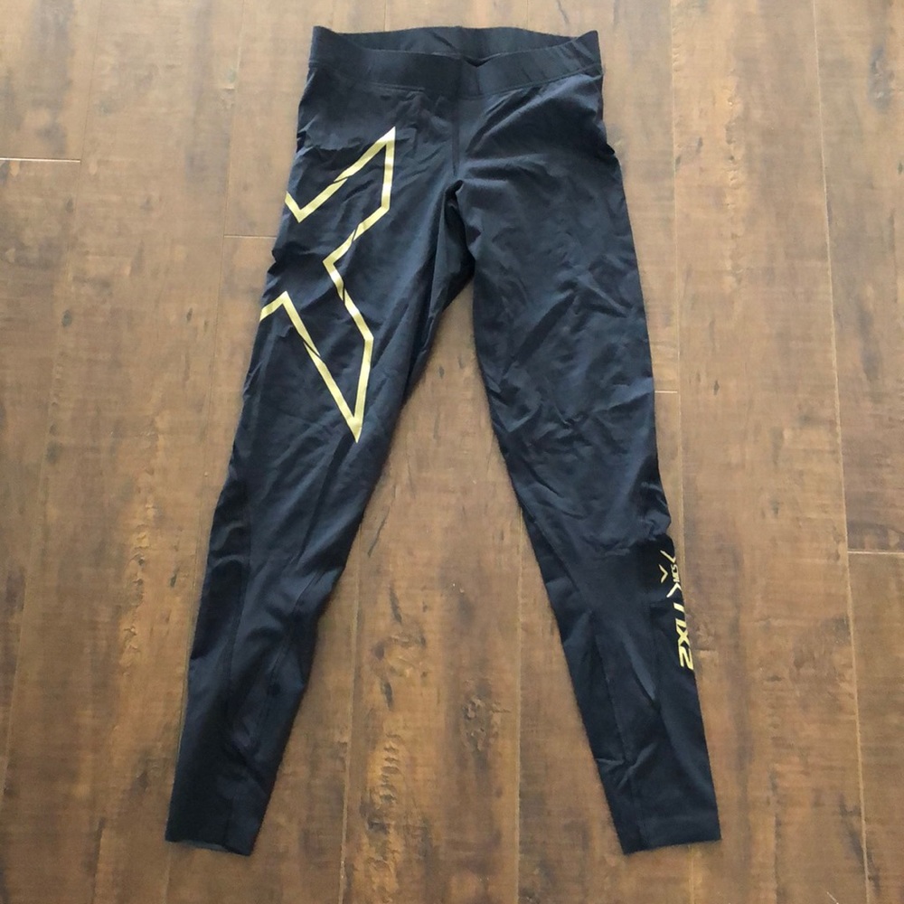 2XU compression leggings